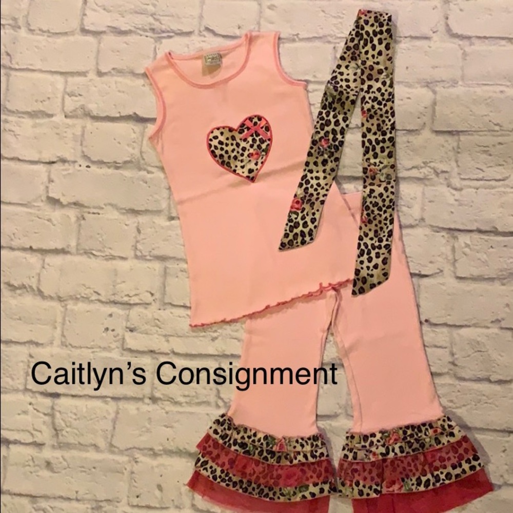 NWOT ‘Jungle Love’ Outfit w Headband